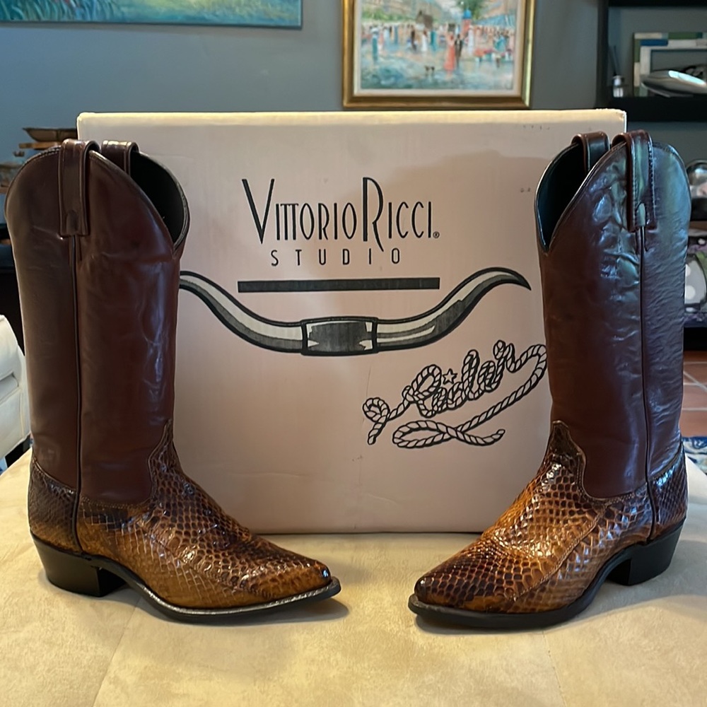 Awesome Barely worn snake skin cowboy boots Vittorio Ricci